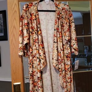 Lularoe M Velvet Floral Shirley